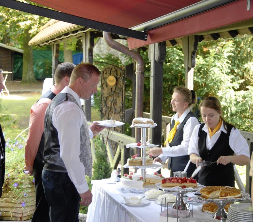 Hotel & Gastropark Loemuhle-Restaurant-Biergarten Marl Exterior photo